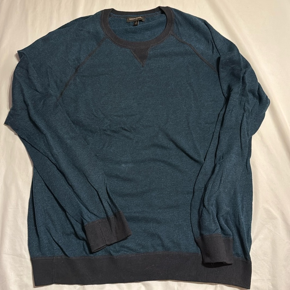 Banana Republic men’s Crewneck Sweater